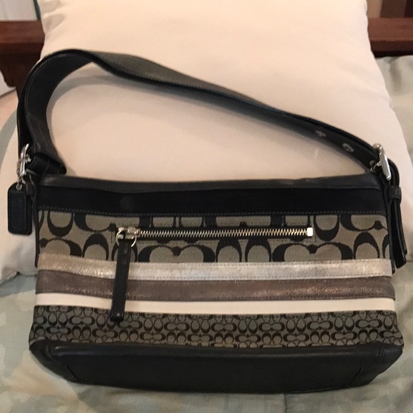 ⭐️⭐️ Coach purse⭐️⭐️ - Picture 2 of 3